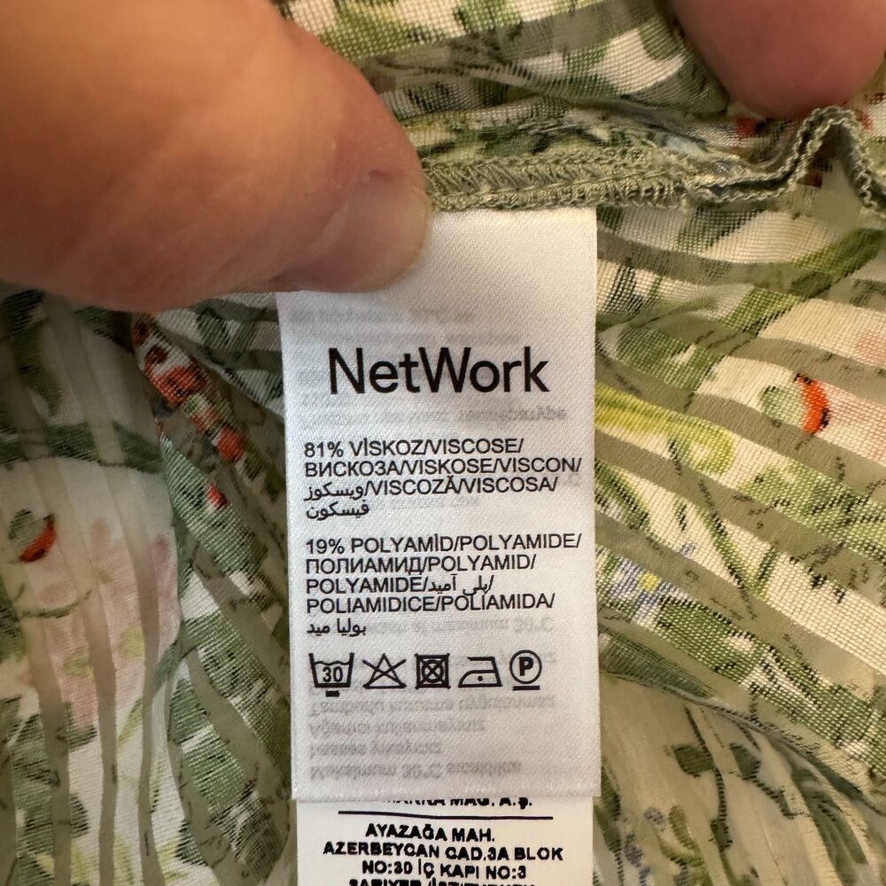 NETWORK Women's Green Striped Floral Off-the-Shoulder Blouse Size Small - Picture 8 of 8